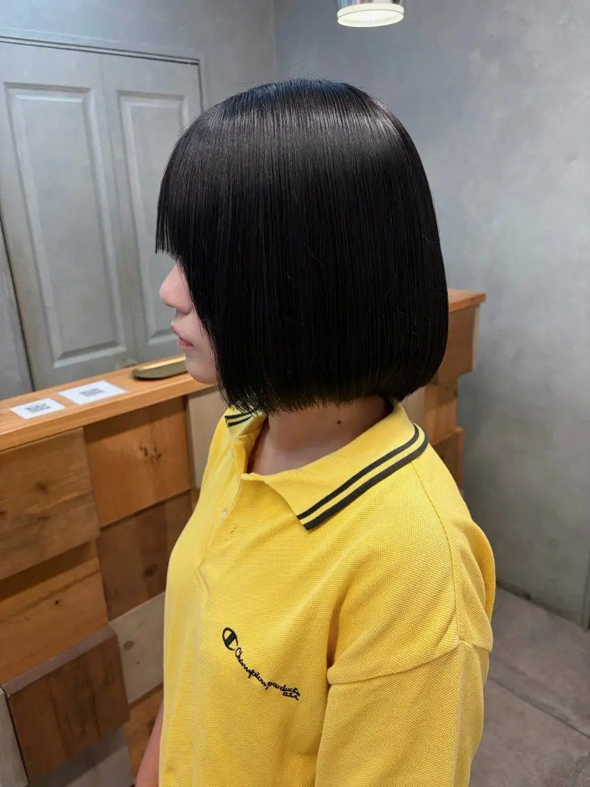 カラー 黒髪 ヘアカラー ゆい / 伏見 / 透明感カラーのヘアスタイル