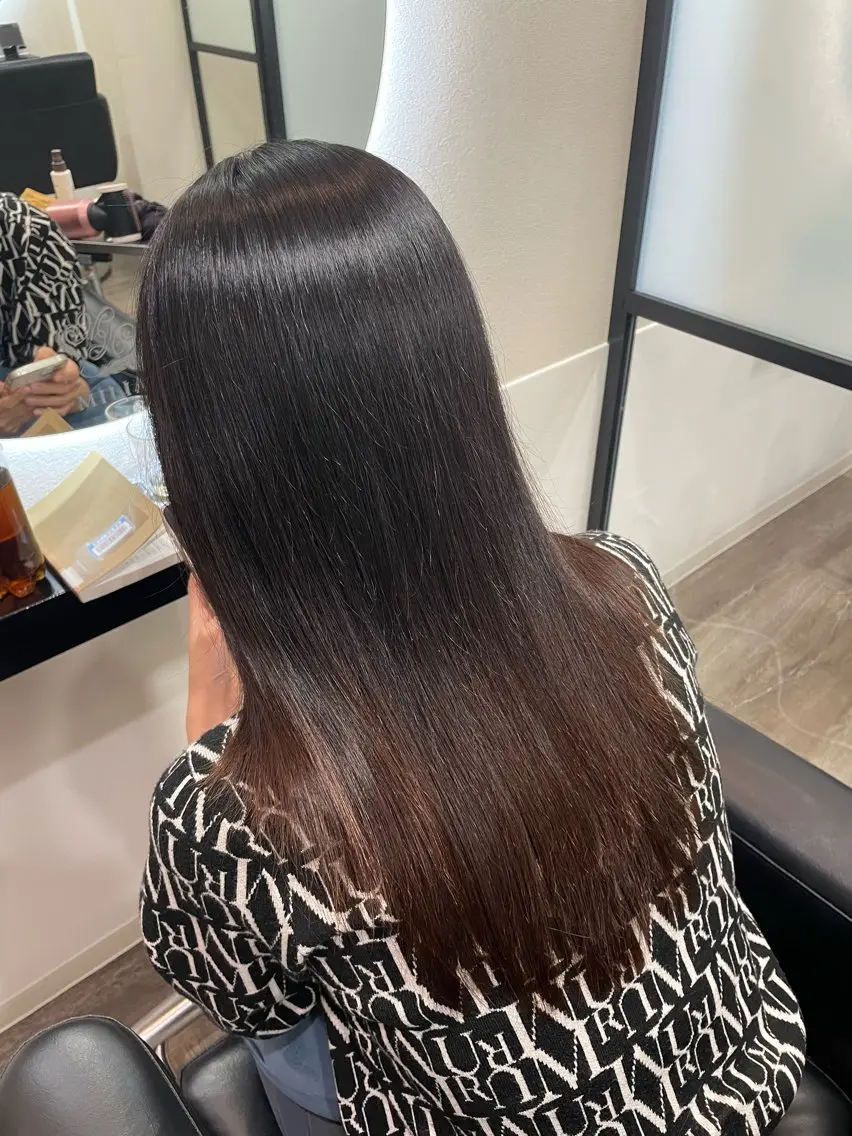 ロング 縮毛矯正 樅木 恒毅のヘアスタイル