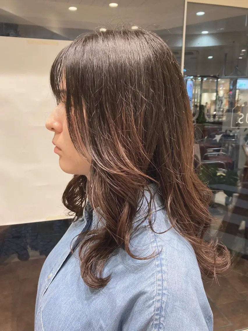 ロング あやかショート 白髪ぼかしのヘアスタイル