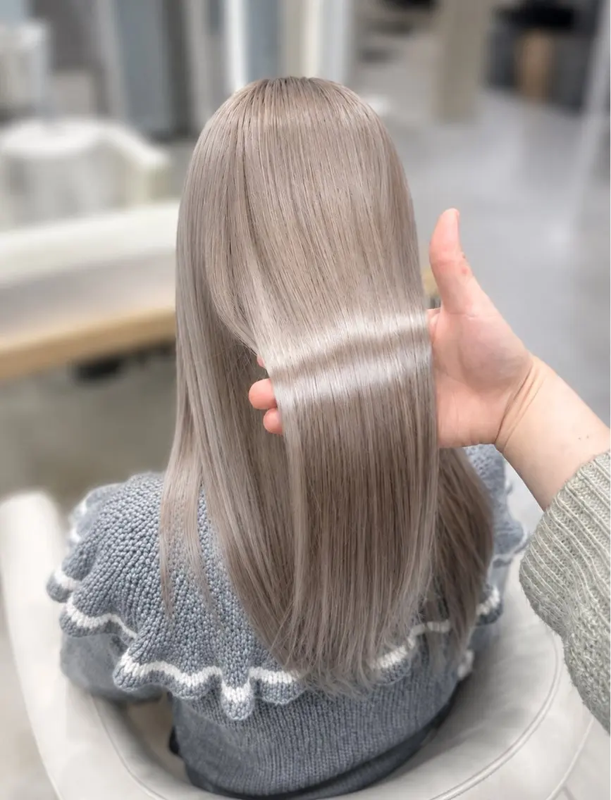 【ツヤが欲しい方✨】ブリーチ➕カラー➕トリートメント🩵の写真