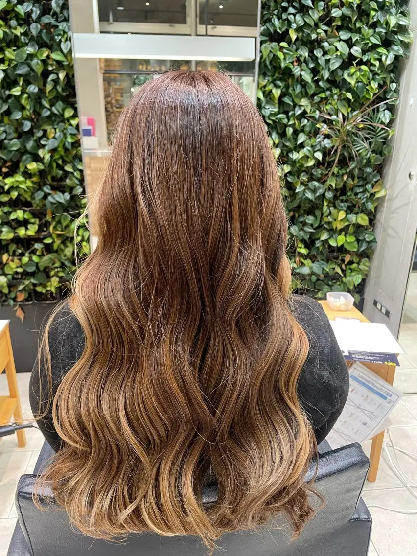 ロング カラー ヘアアレンジ 原 萌香のヘアスタイル
