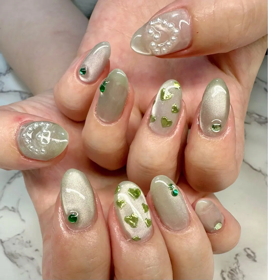 ネイル オーロラネイル フレンチネイル キラキラネイル マグネットネイル ニュアンスネイル Mai’s nailのネイルデザイン