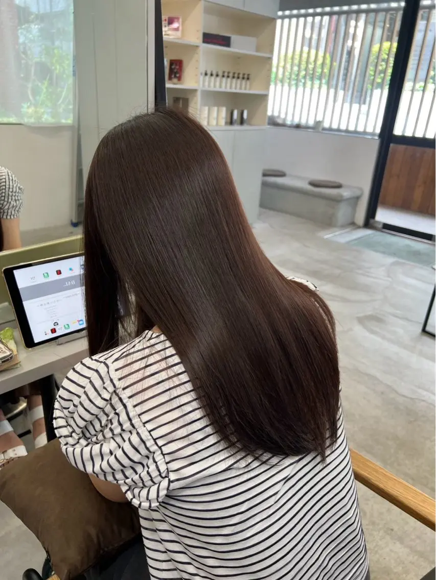 ロング パーマ 髪質改善 レイヤーカット 縮毛矯正 トリートメント 酸性ストレート 縮毛矯正 🍒モテ暖色カラー × うる艶✧ ゆなのヘアスタイル