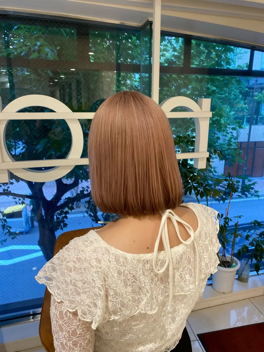 ショート カラー ヘアカラー ハイトーン/ デザインカラー/カナのヘアスタイル