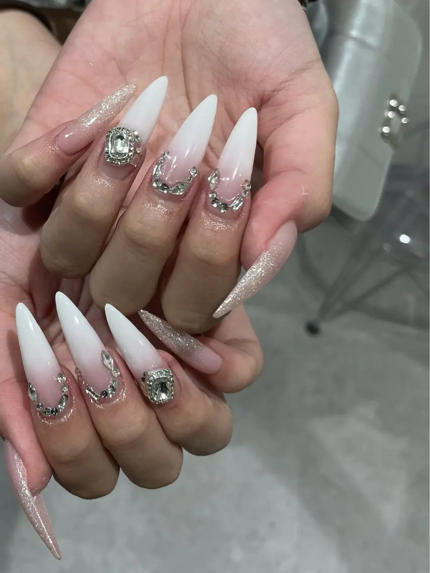 ネイル ハンドネイル IROHA NAIL Kurumi🪽🫧のネイルデザイン