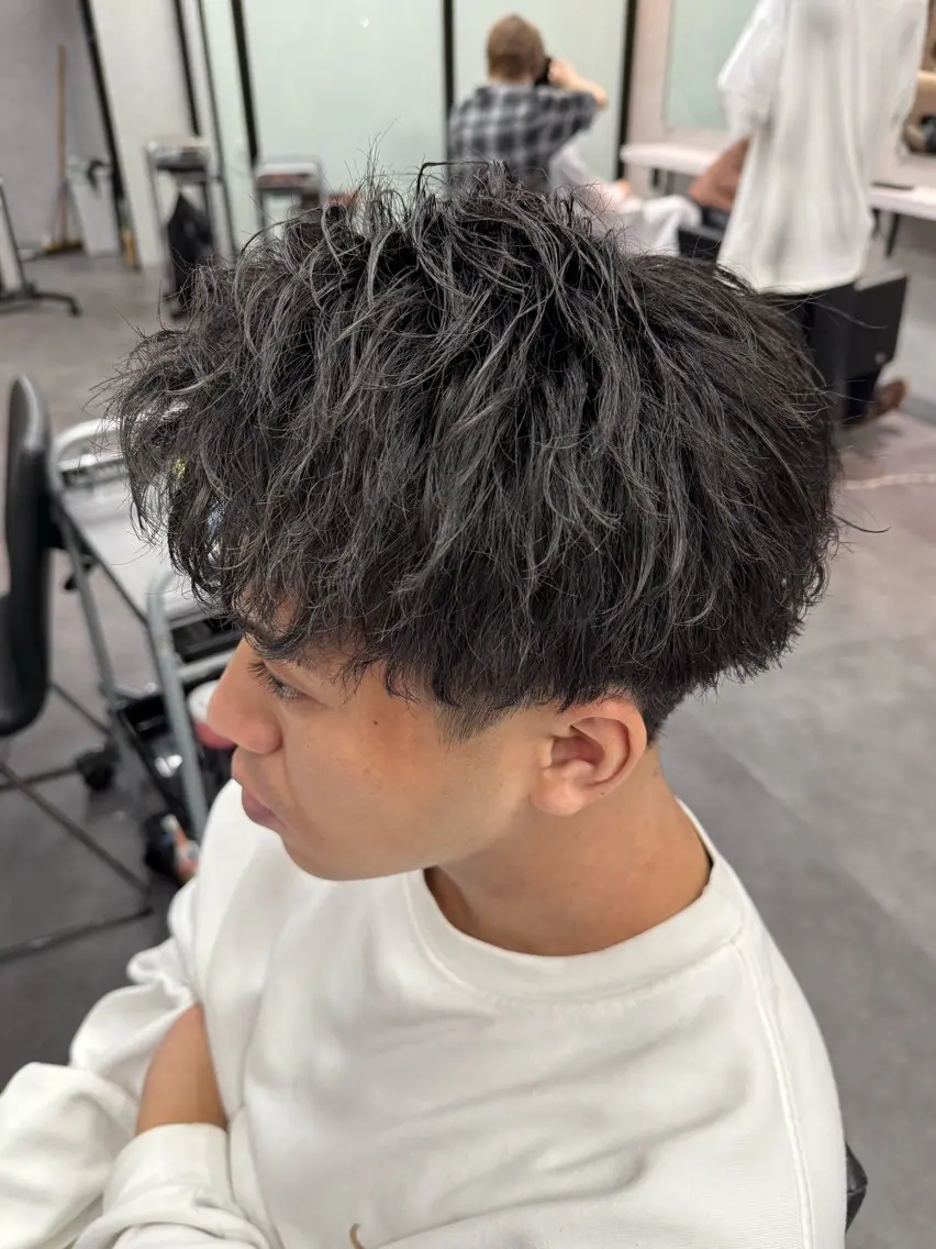 ショート ツイストパーマ メンズカット/ 渋谷/アリジのヘアスタイル