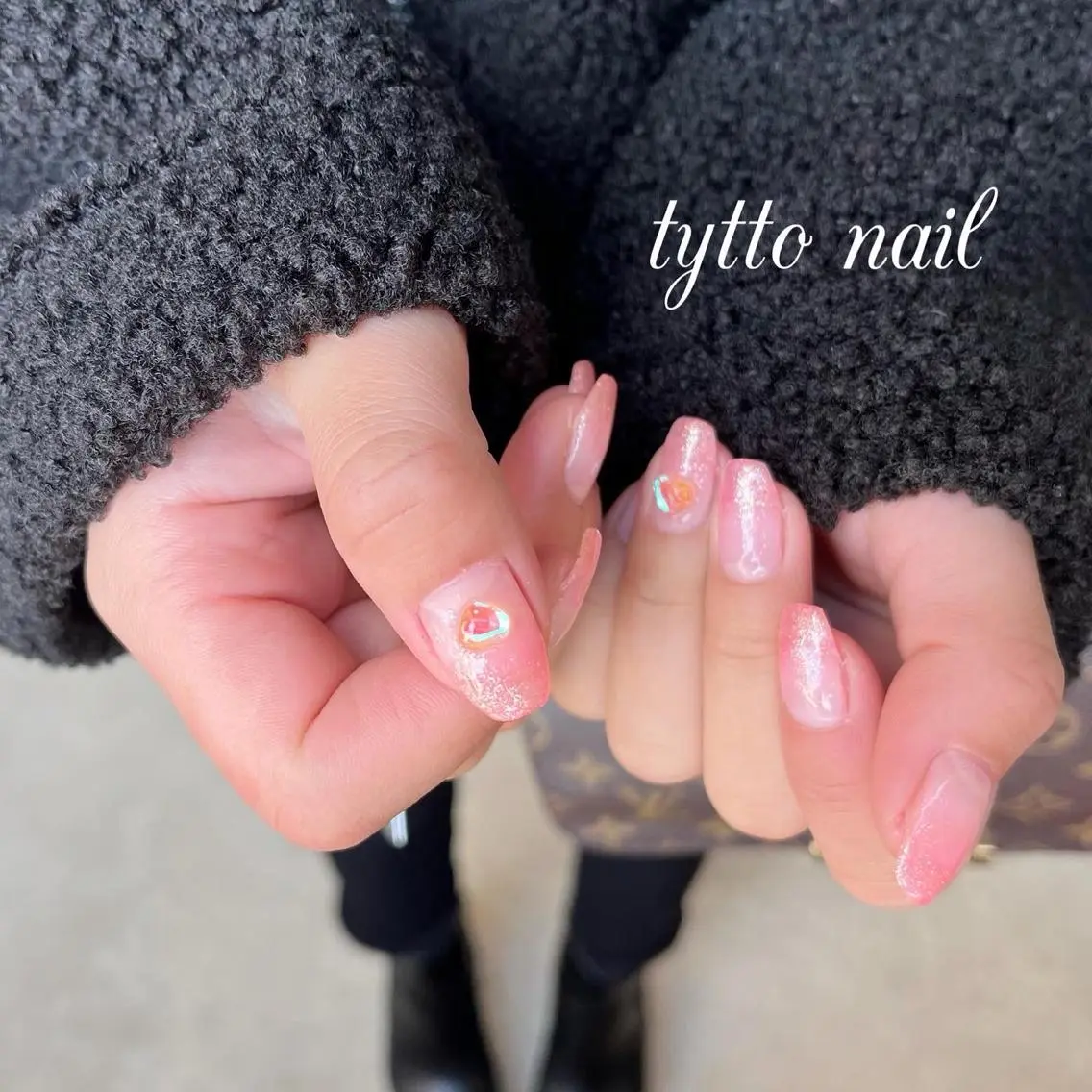 ネイル グラデーション ハート 氷ネイル・うるうるネイル キラキラネイル ラメ(グリッター) ハンドネイル tytto nail ❤︎‪‪eri‪‪のネイルデザイン