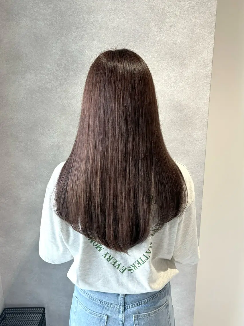 ロング カラー ブラウンカラー チョコレートブラウン allum SAKURAのヘアスタイル