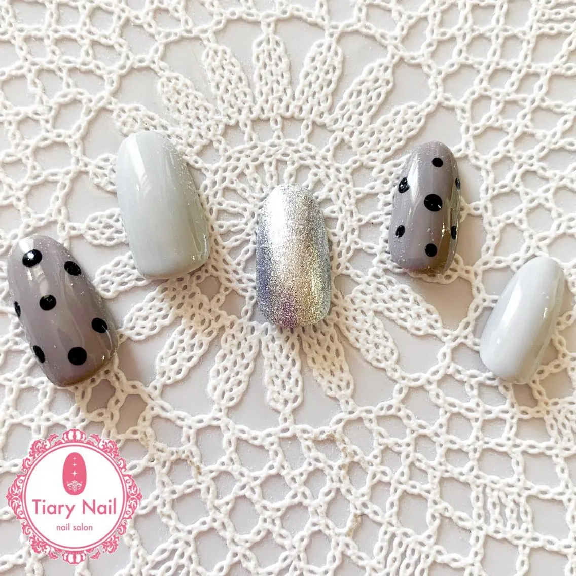 ネイル tiarynail K K🐼のネイルデザイン