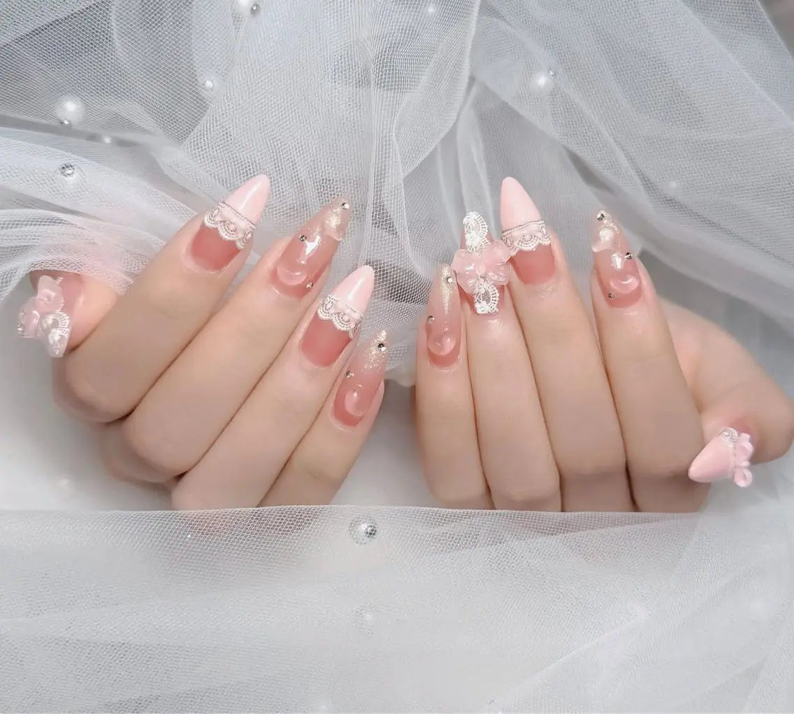ネイル チークネイル 長さ出し フラッシュネイル フレンチネイル グラデーション ハンドネイル Lenie Nail Salonのネイルデザイン