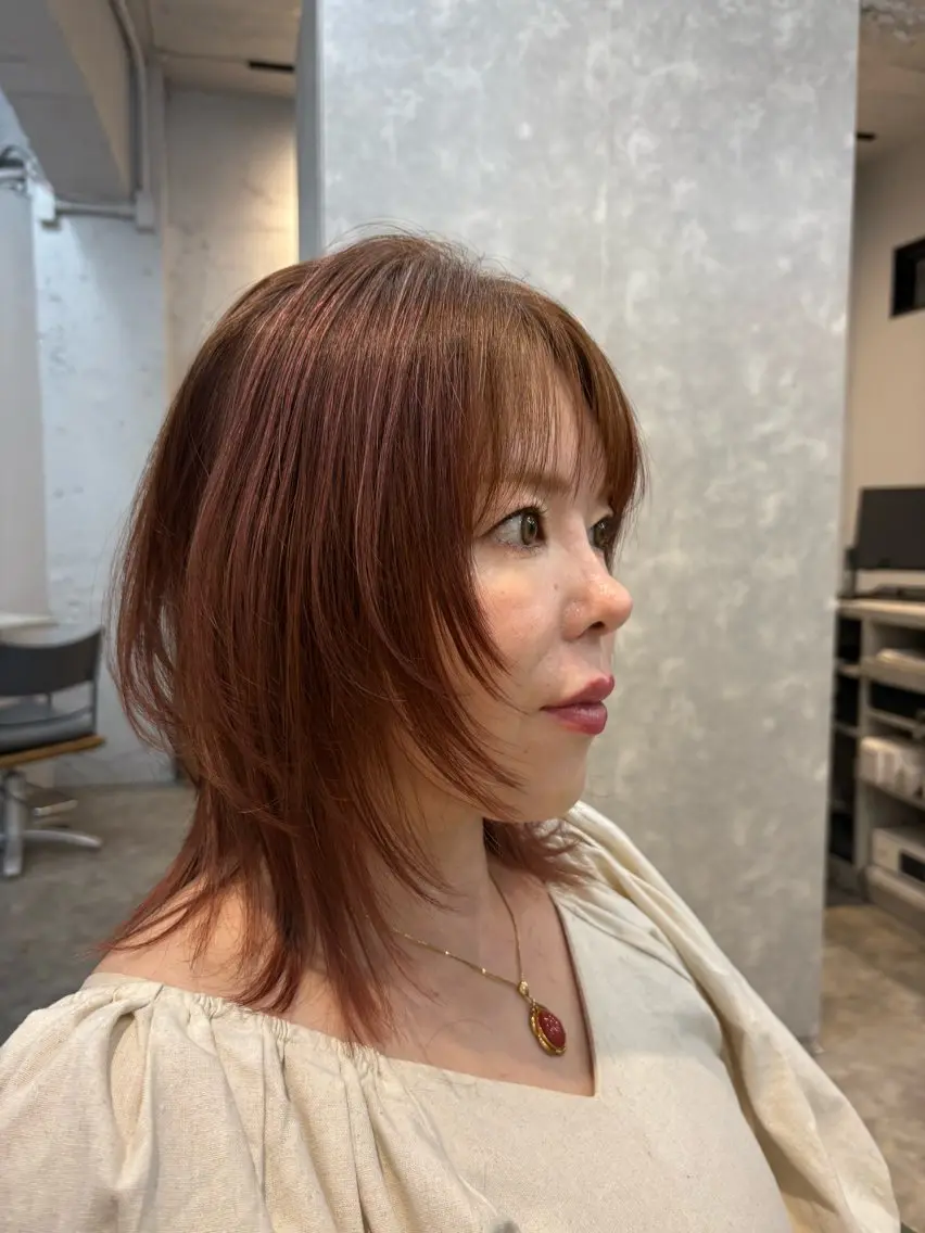 ミディアム 顔周りカット レイヤーカット MERRY チネンヨシトのヘアスタイル