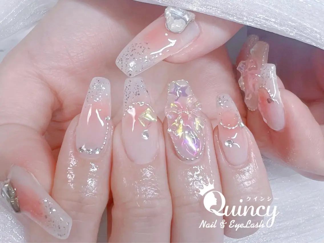 ロング ハンドネイル Quincy ネイル&アイラッシュのマツエク・マツパデザイン