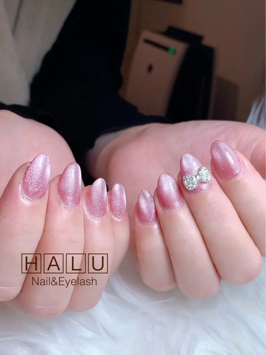 ネイル キラキラネイル リボン HALU ハルのネイルデザイン