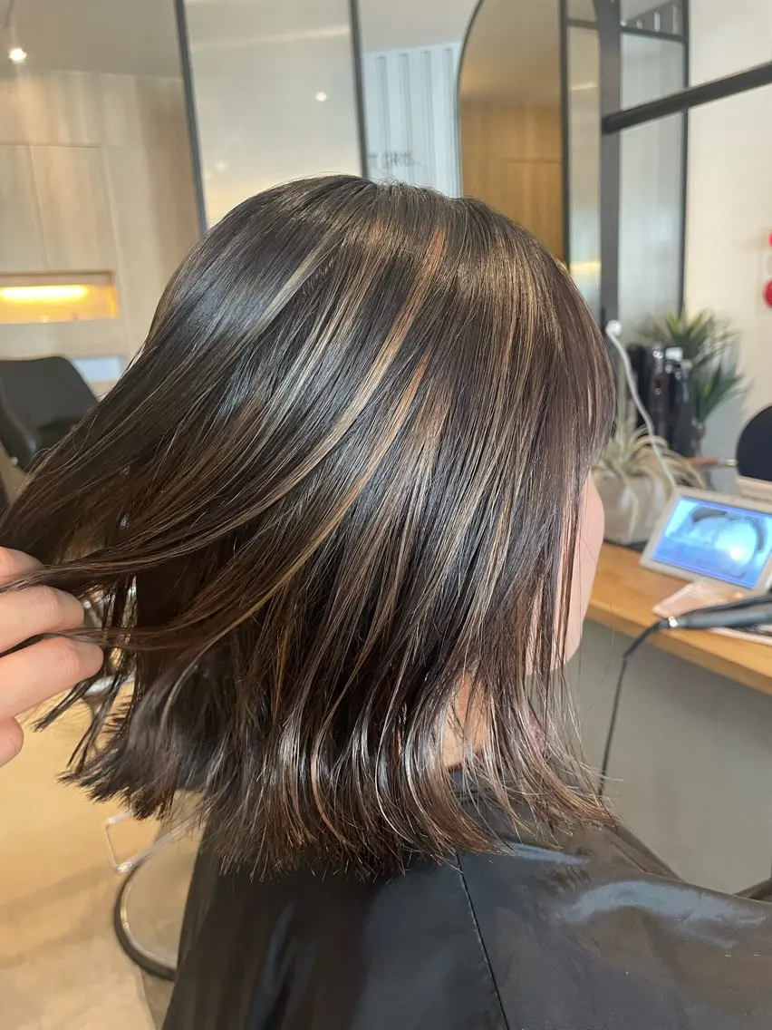 セミロング カラー ヘアカラー 💘韓国レイヤー上 品カラーruru💘のヘアスタイル