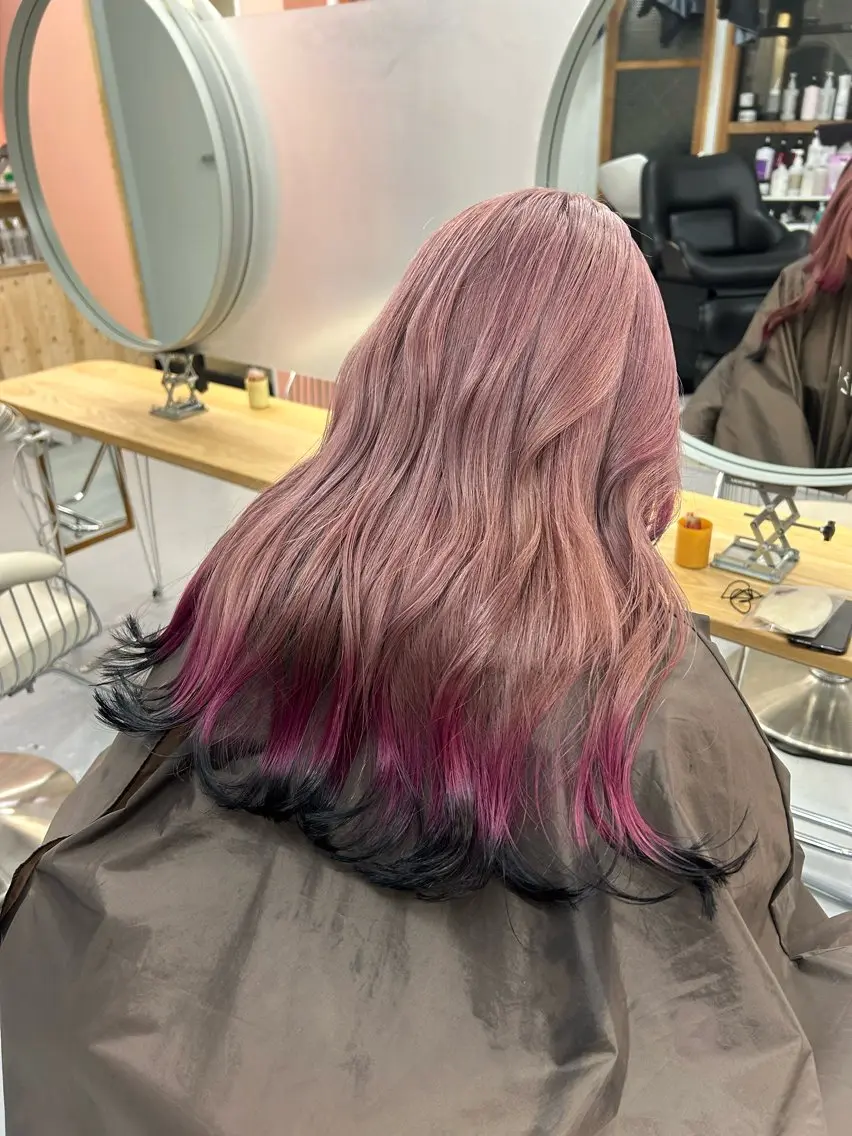 ロング カラー ヘアカラー 💜Noa /艶髪ハイトーン💫のヘアスタイル