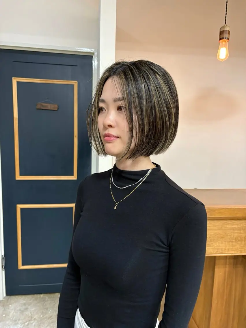 ミディアム カラー ブリーチ デザインカラー ハイライトカラー ハイライト カット ヘアカラー トリートメント takada kohのヘアスタイル