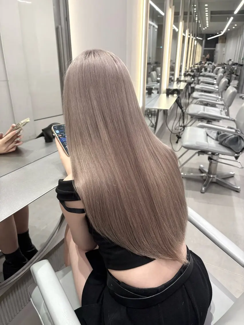 ロング ヘアアレンジ レイヤーカット ケアブリーチカラー 橋本一輝のヘアスタイル