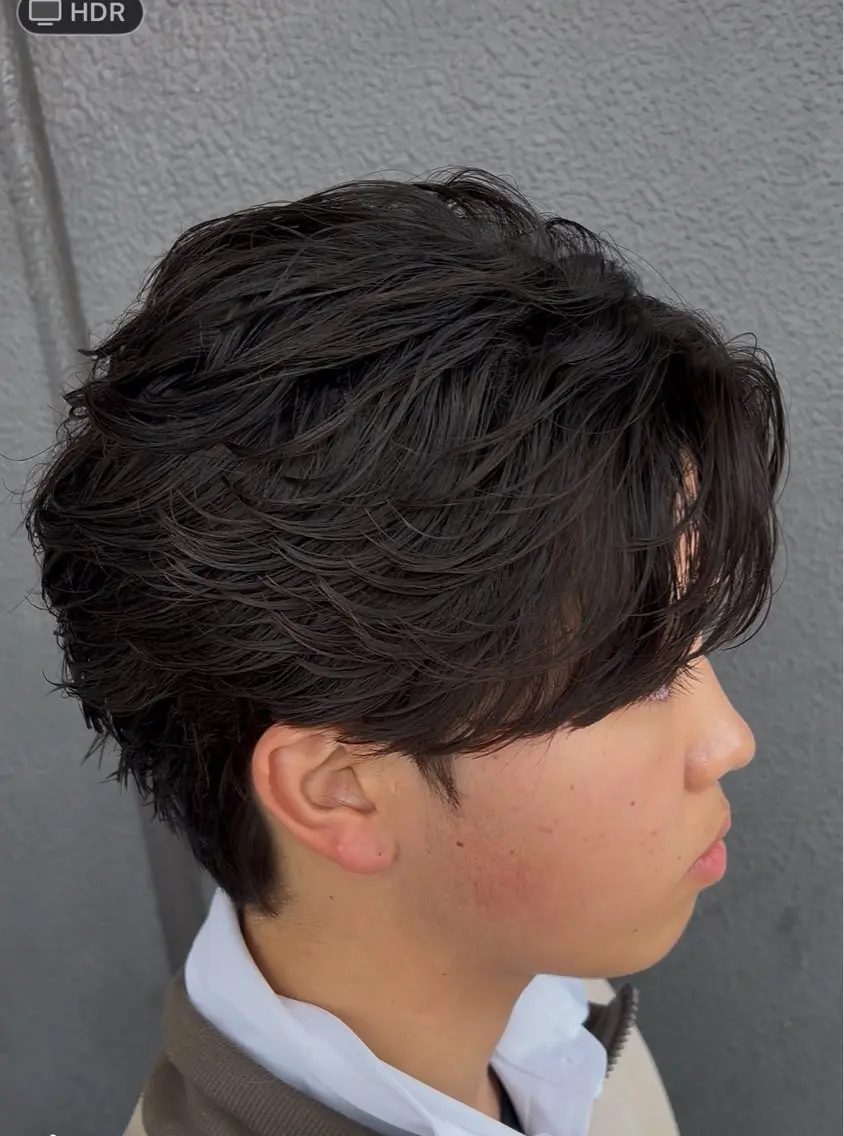 ショート パーマ メンズ フェザーパーマ メンズパーマ カット パーマ 奥村 悠晏のヘアスタイル