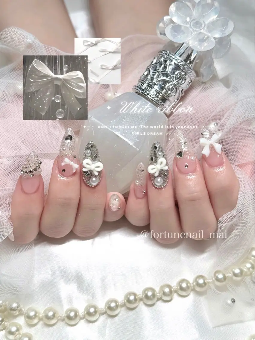 ネイル キラキラネイル ハンドネイル 🎀Mai 🎀のネイルデザイン