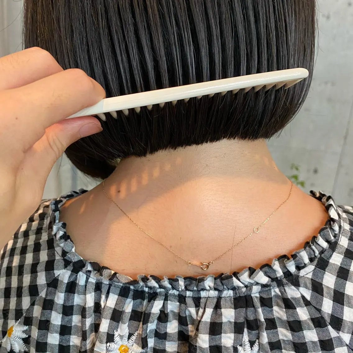 ショート カラー ヘアアレンジ 美髪矯正 韓国レイヤーのヘアスタイル