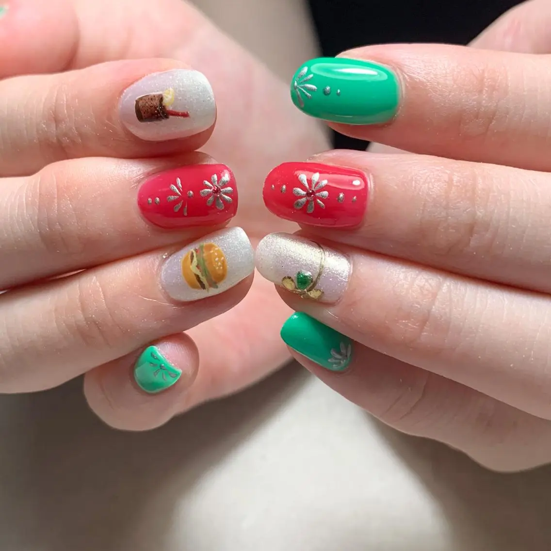 ネイル ハンドネイル FIORITURA aiのネイルデザイン