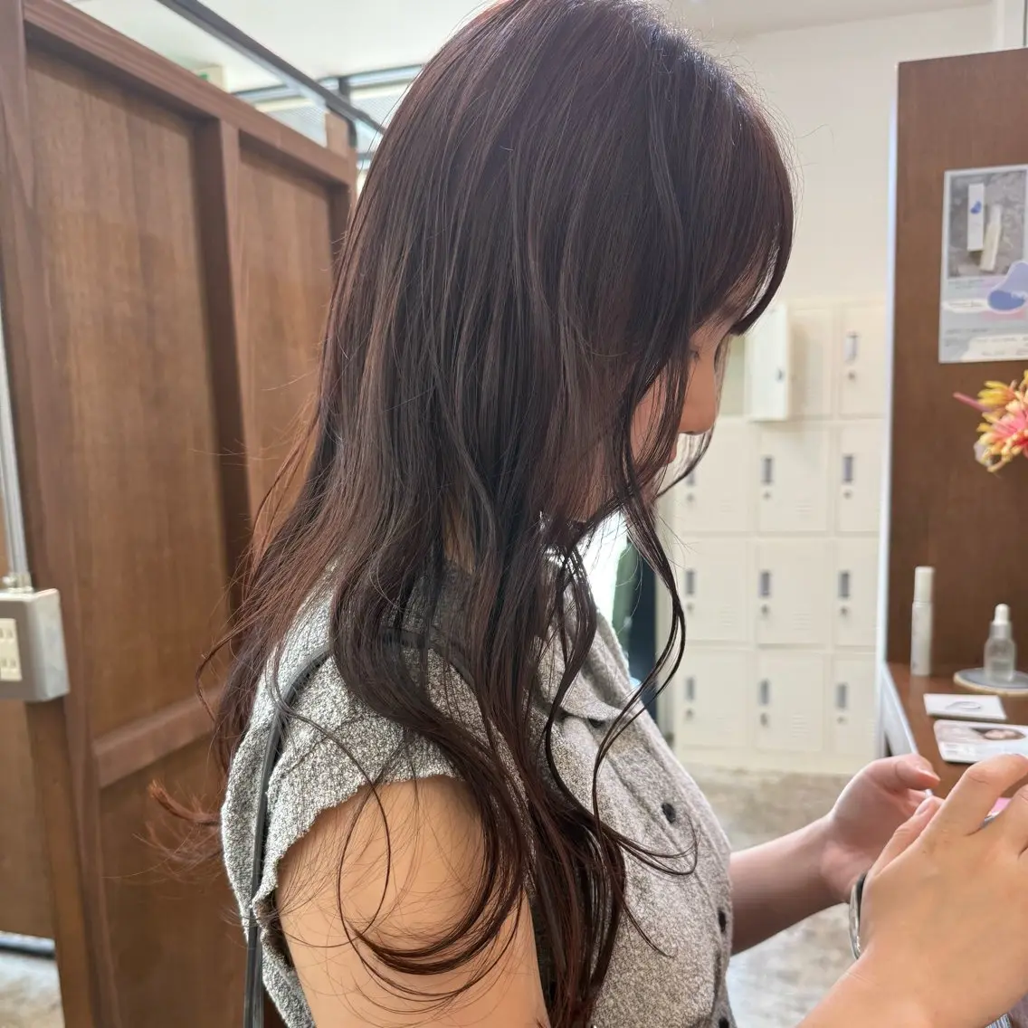 🌷【ミニモ学割限定!!】暖色ワンカラー + トリートメント ''超音波アイロン付き''🌷の写真