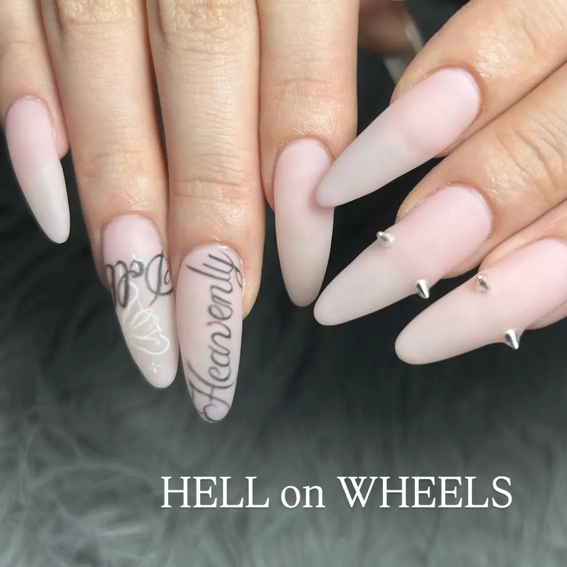 ネイル マットネイル ⛓Miyu ⛓のネイルデザイン