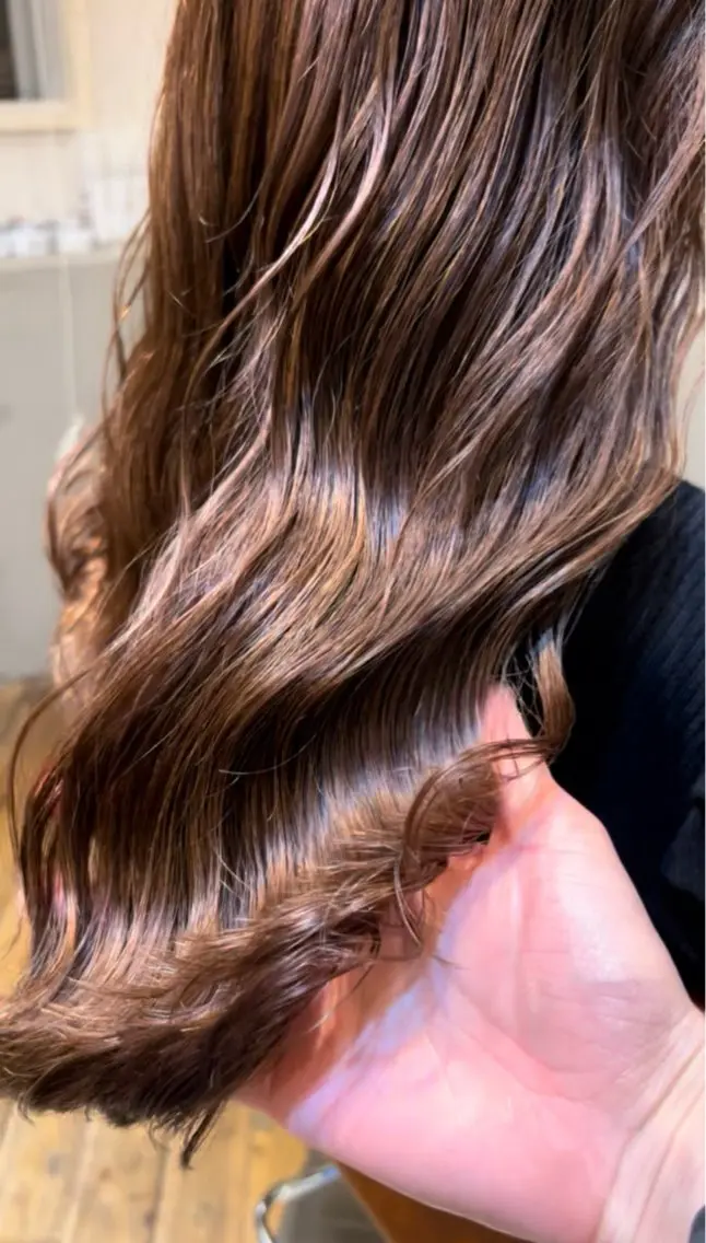 ロング 縮毛矯正 カット パーマ トリートメント コテ巻き風パーマ サトウタケル 表参道のヘアスタイル