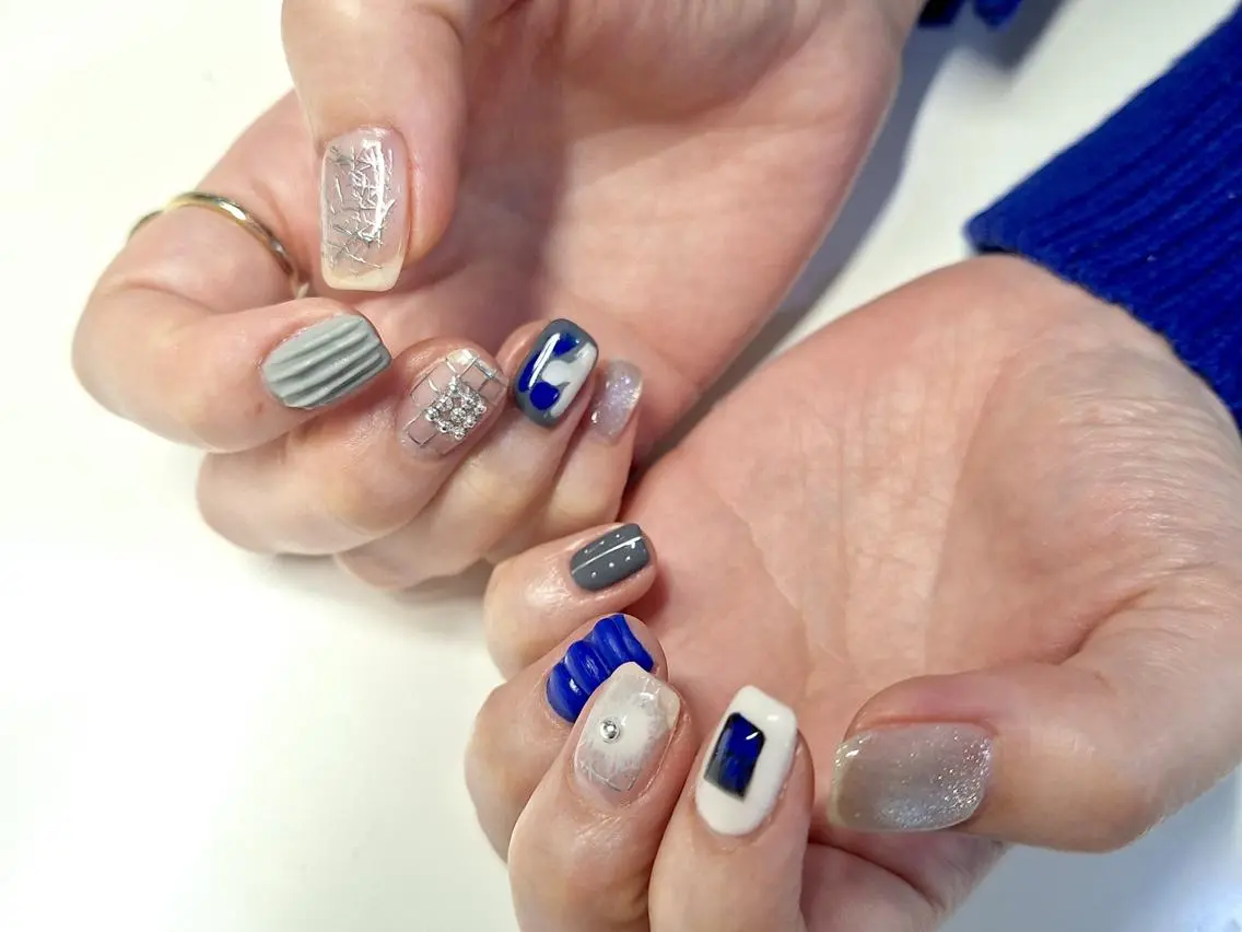 ネイル ジェルネイル 韓国ネイル ニュアンスネイル ワンホンネイル nailstudio eviz新宿店のネイルデザイン