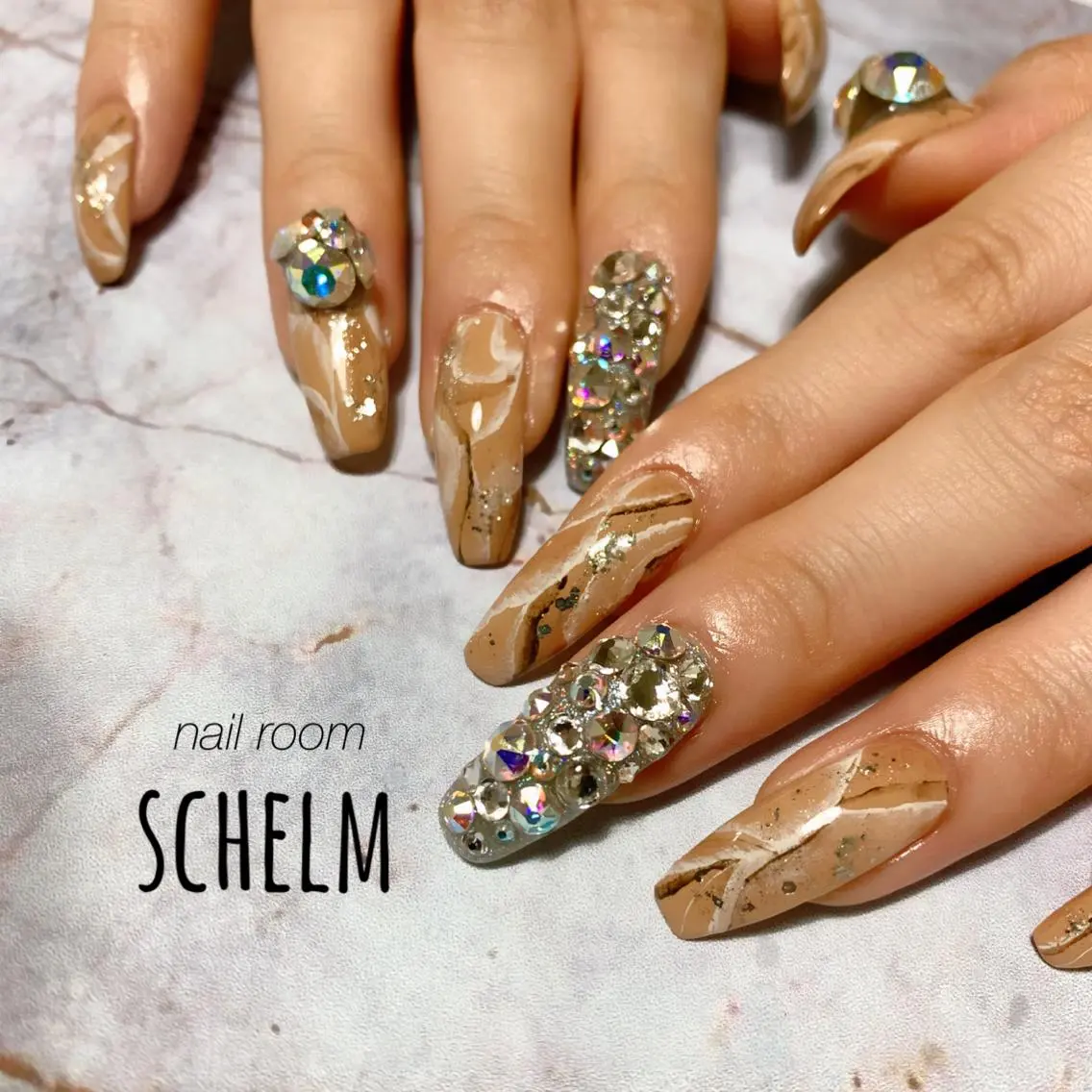 ネイル ハンドネイル nail room シュレムのネイルデザイン