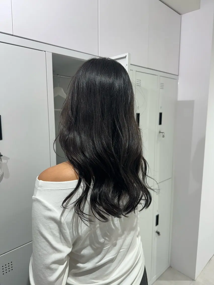 ロング カット ヘアカラー トリートメント ヘアセット やま/トレンドカラー /カットのヘアスタイル