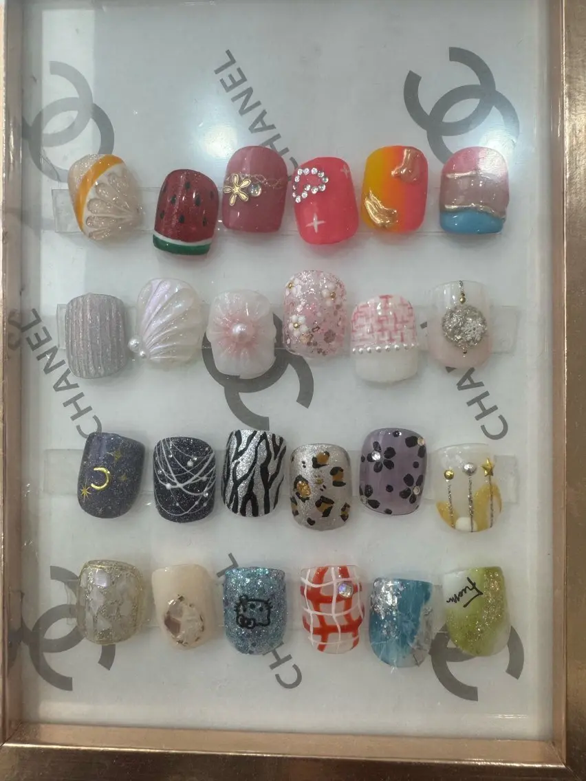 ネイル MoonNail ナナのネイルデザイン