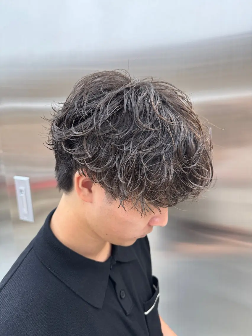 ショート パーマ メンズ メンズパーマ カット パーマ fifth park 六反穂 龍介のヘアスタイル