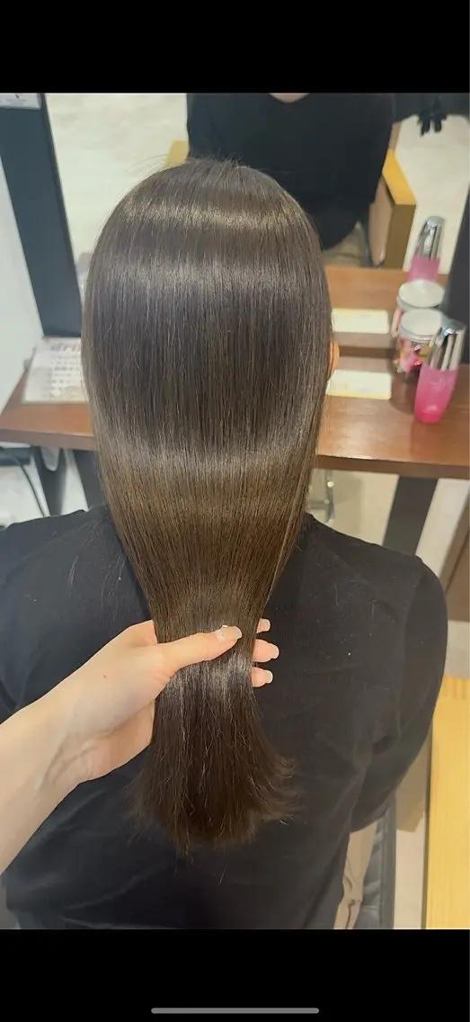カラー こはる.⋆𝜗𝜚／ 谷町／透明感カラーのヘアスタイル