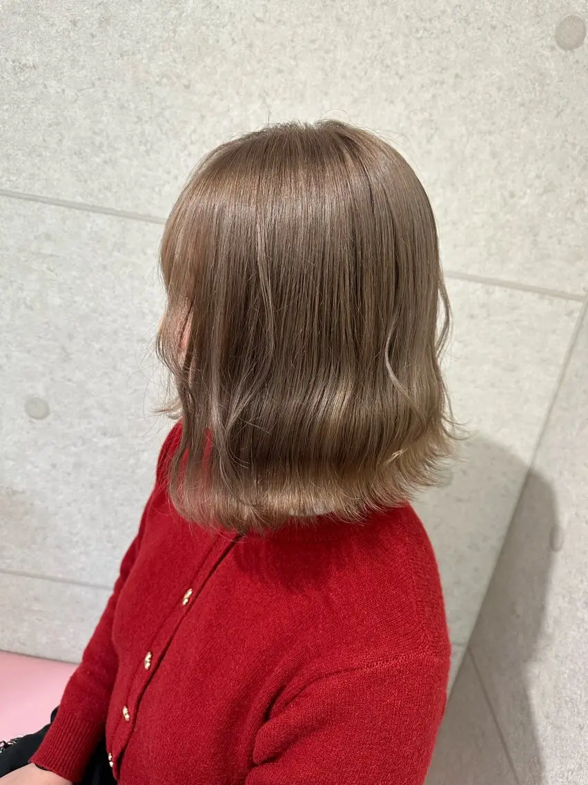 ショート カラー ベージュカラー ミルクティーベージュ ヘアカラー トリートメント PSY【サイ】池袋 KYOKAのヘアスタイル