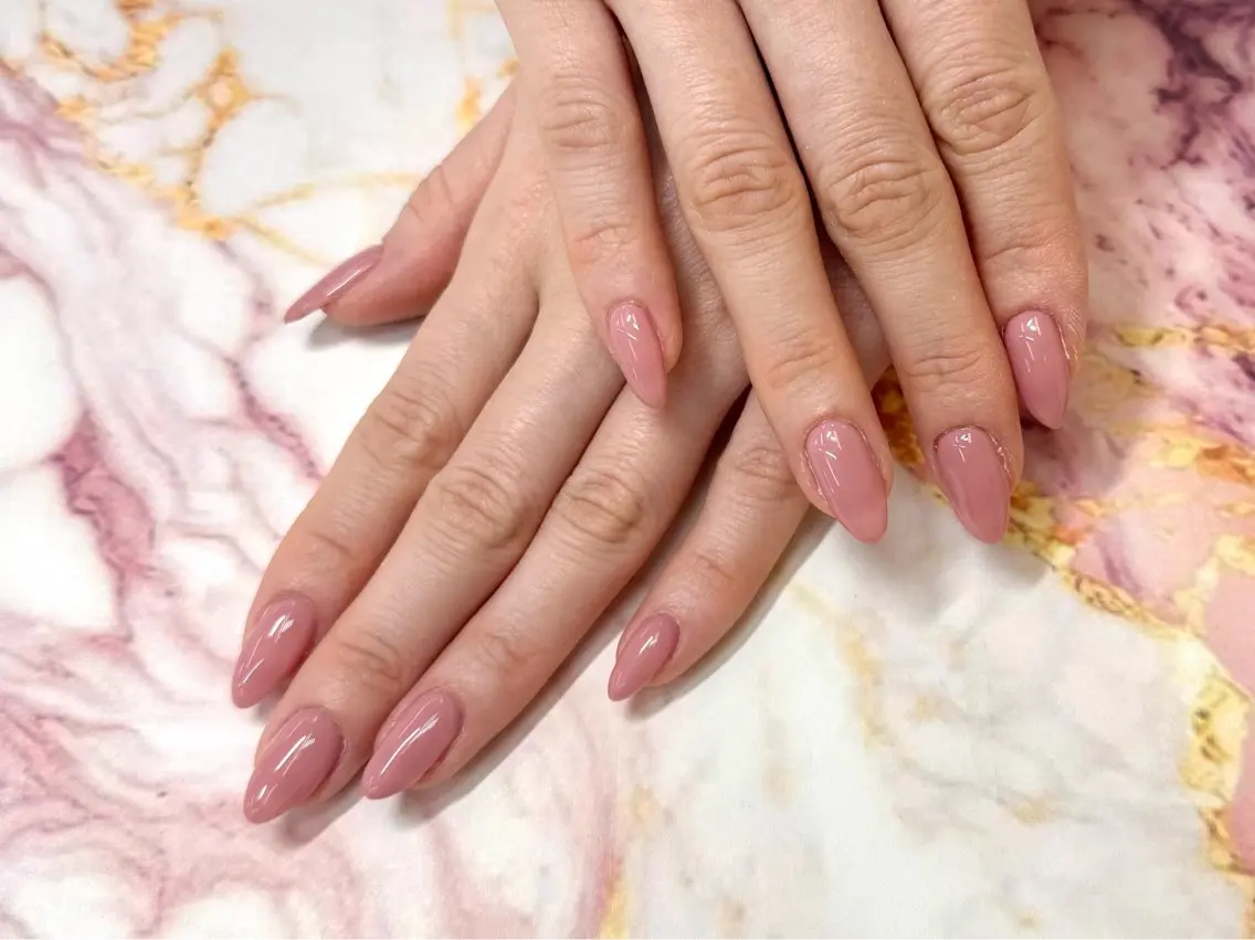 ネイル ピンク Luz de Amberのネイルデザイン