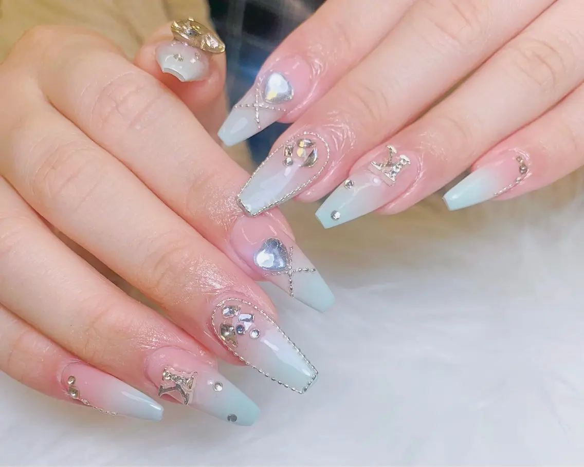 ネイル チークネイル 長さ出し フットネイル 韓国ネイル マグネットネイル ハンドネイル ハンドケア AN NAIL _HOAのネイルデザイン