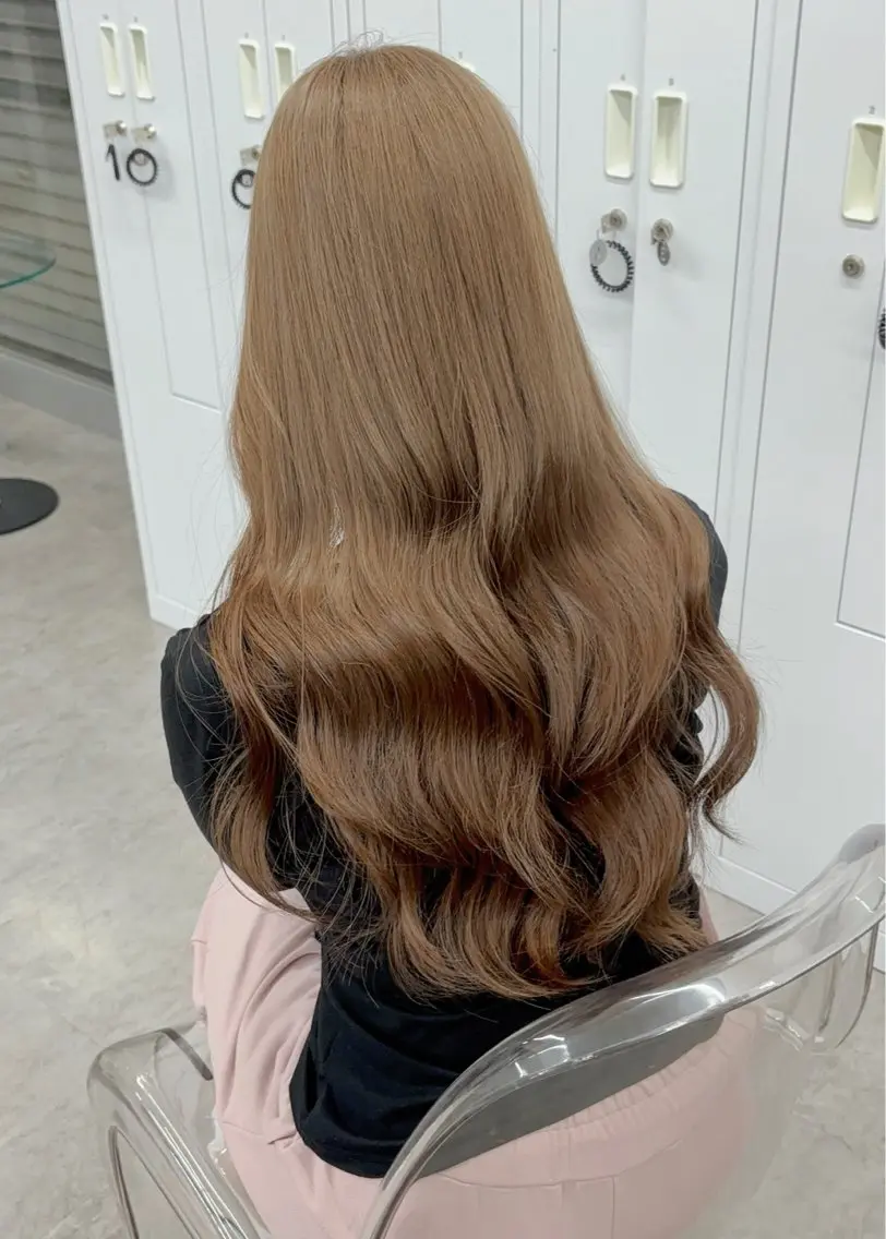 ロング 長谷川 日南のヘアスタイル