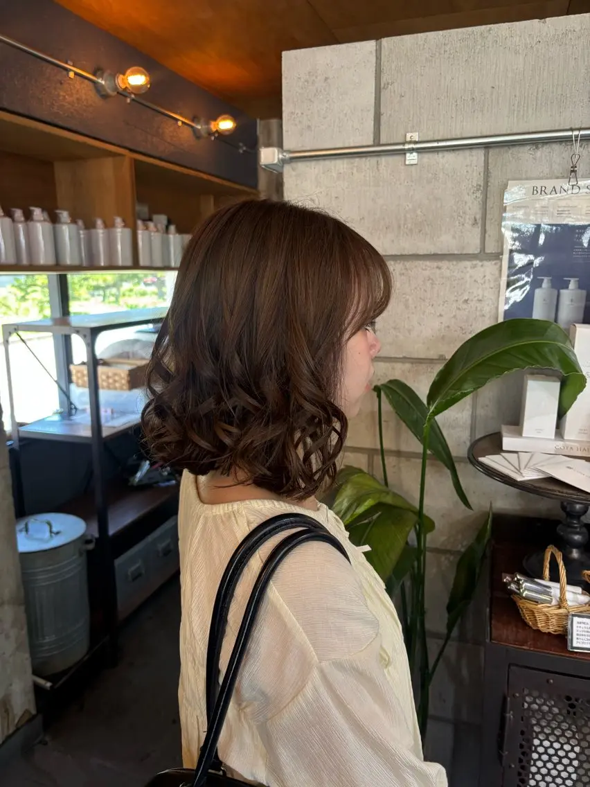 ミディアム カラー ヘアアレンジ ヘアカラー 蛭川 愛奈のヘアスタイル
