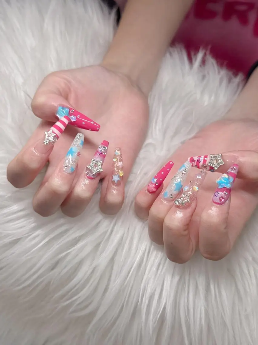 ネイル Lee Nailsのネイルデザイン