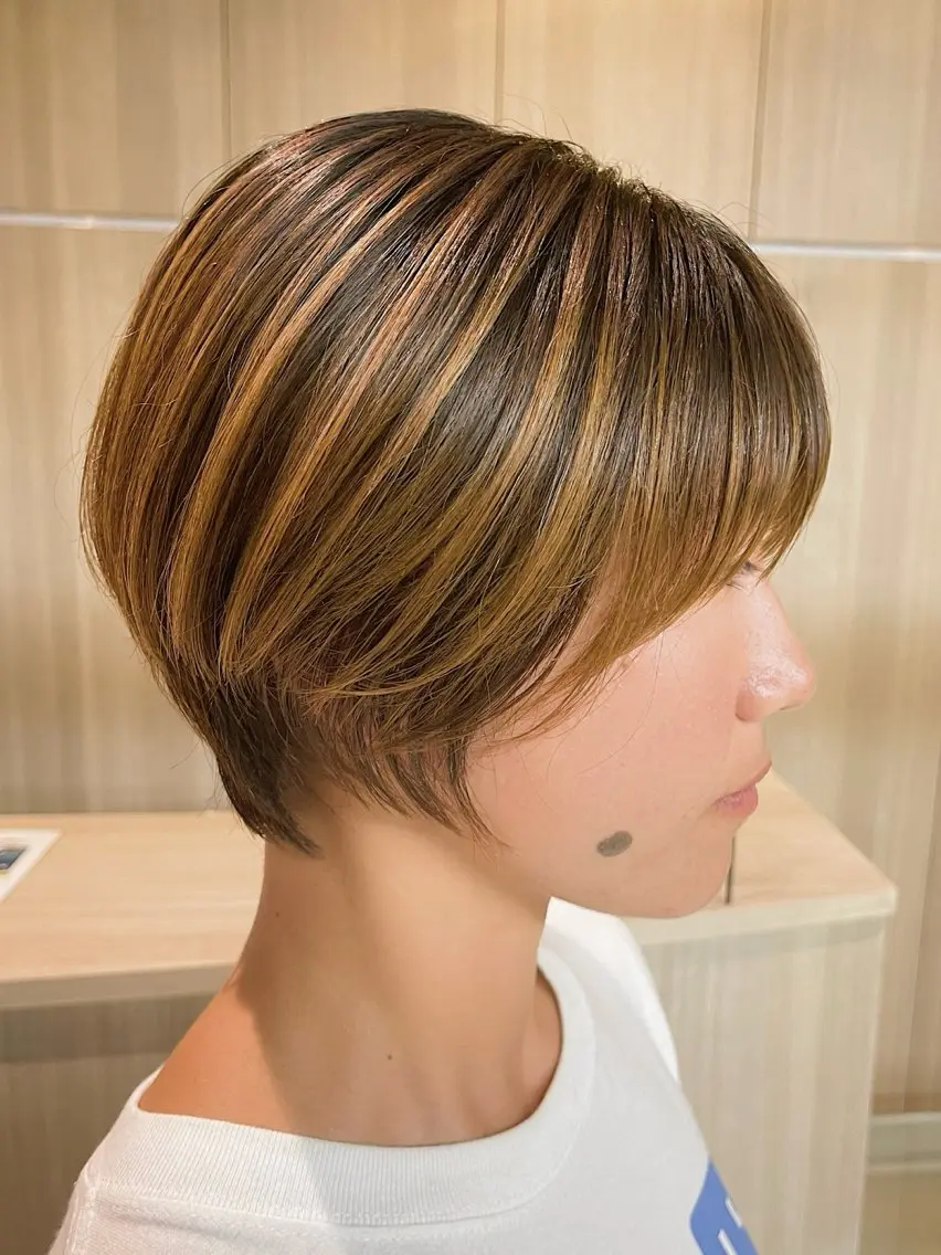 ショート カラー 谷/ English okのヘアスタイル