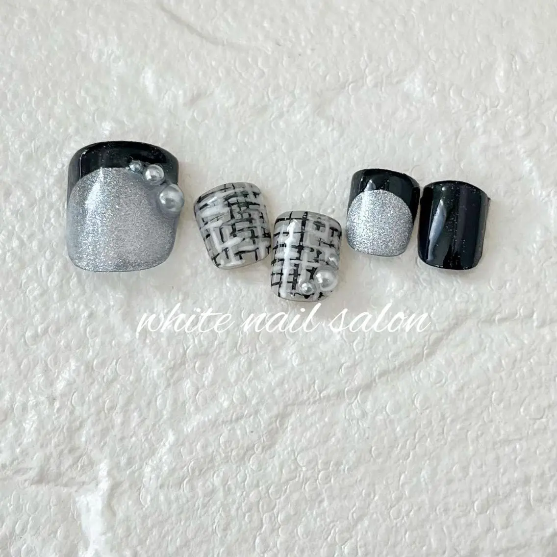 ネイル フットネイル ジェルネイル ハードジェル ラメ(グリッター) 持ち込み フットネイル white nail salonのネイルデザイン