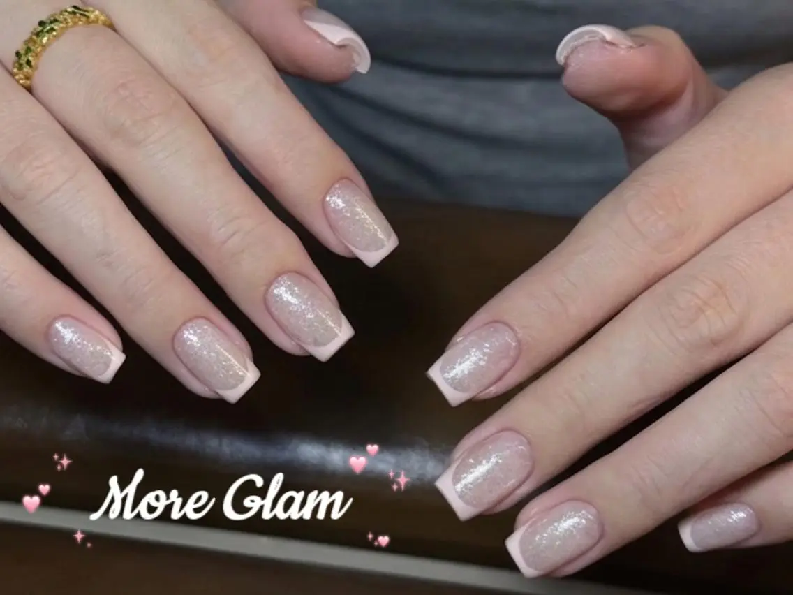 ネイル 長さ出し フットネイル フレンチネイル ジェルネイル ガラスフレンチ MoreGlam Nailsのネイルデザイン