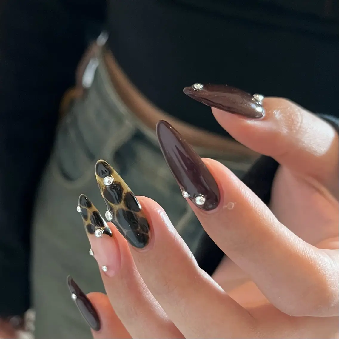 ネイル ボルドー シンプルネイル ストーンネイル luster shihoのネイルデザイン