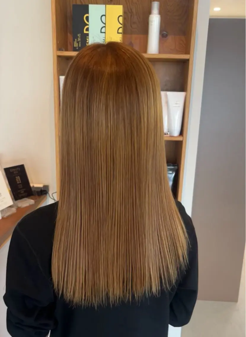 カラー 透明感カラー 結羽愛のヘアスタイル