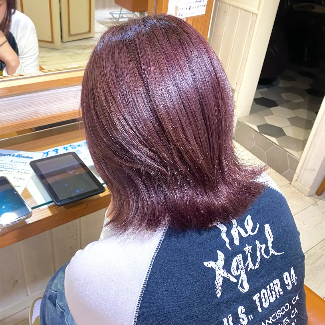 ミディアム くびれヘア 🌸小島友梨香🌸 ブリーチカラーのヘアスタイル