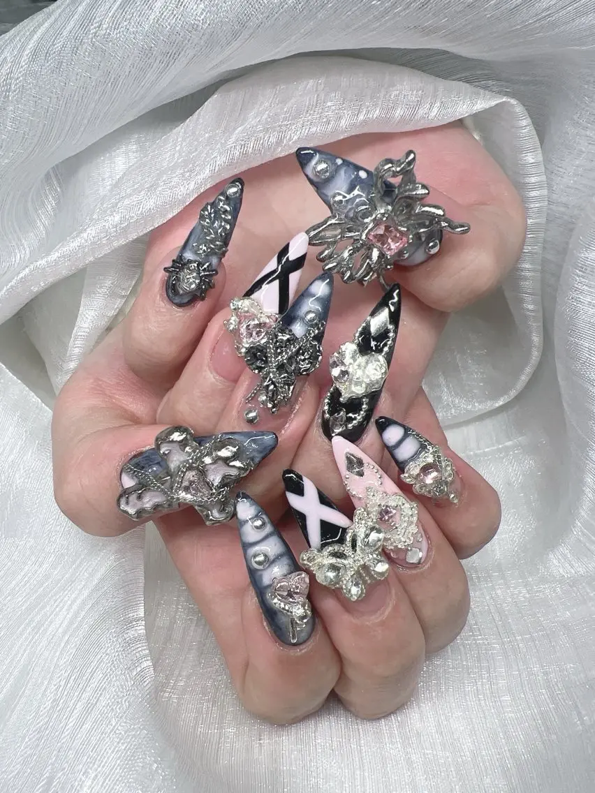 ネイル ハンドネイル Lee Nails チップ長さだし専門店のネイルデザイン
