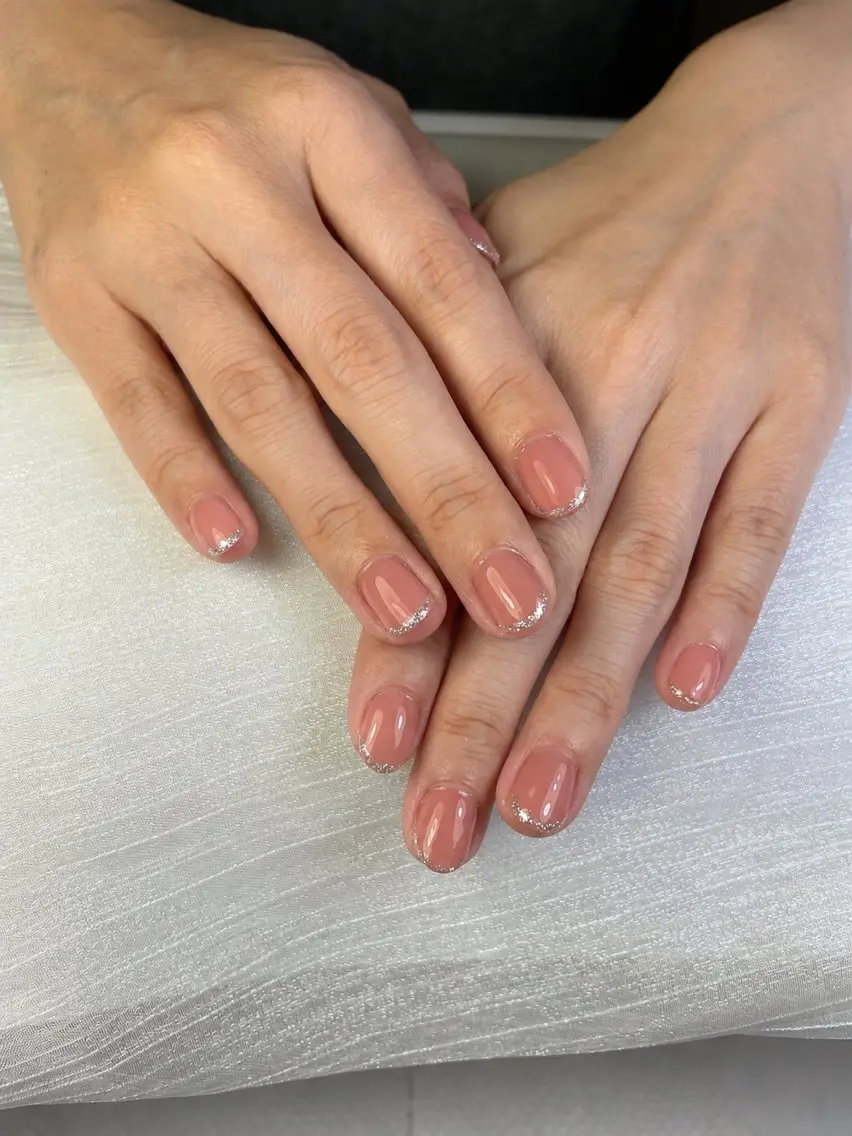 ネイル フレンチネイル ラメ(グリッター) ピンク Quinn nailのネイルデザイン