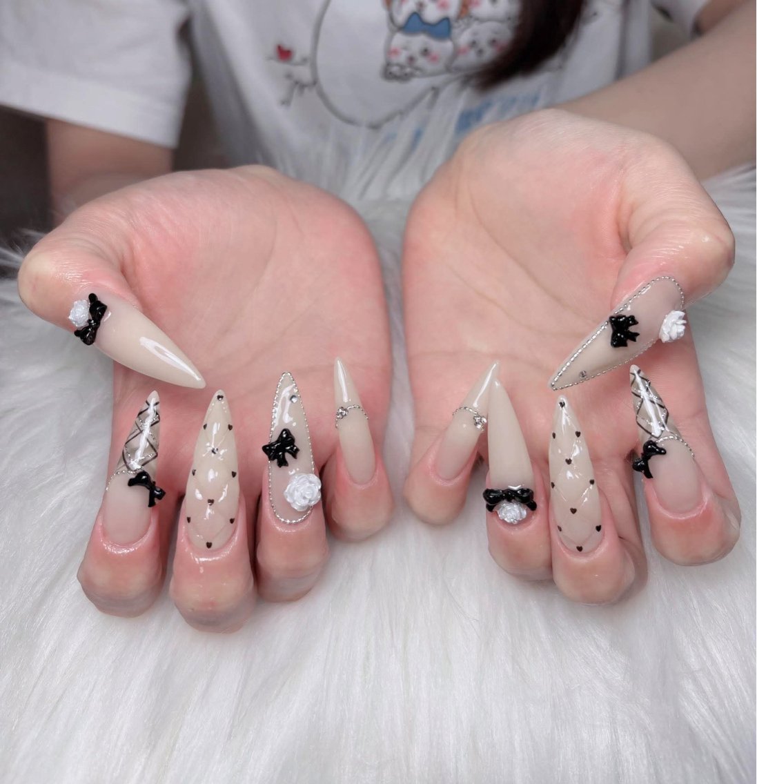 ネイル ハンドネイル Swan Nail Salonのネイルデザイン