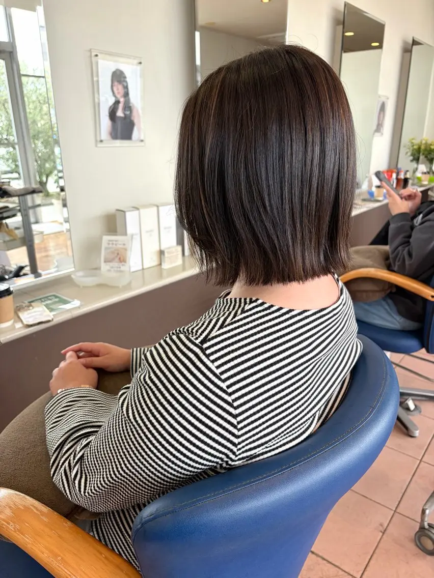 ミディアム ヘアカラー トリートメント attrice 秋山梨紗のマツエク・マツパデザイン
